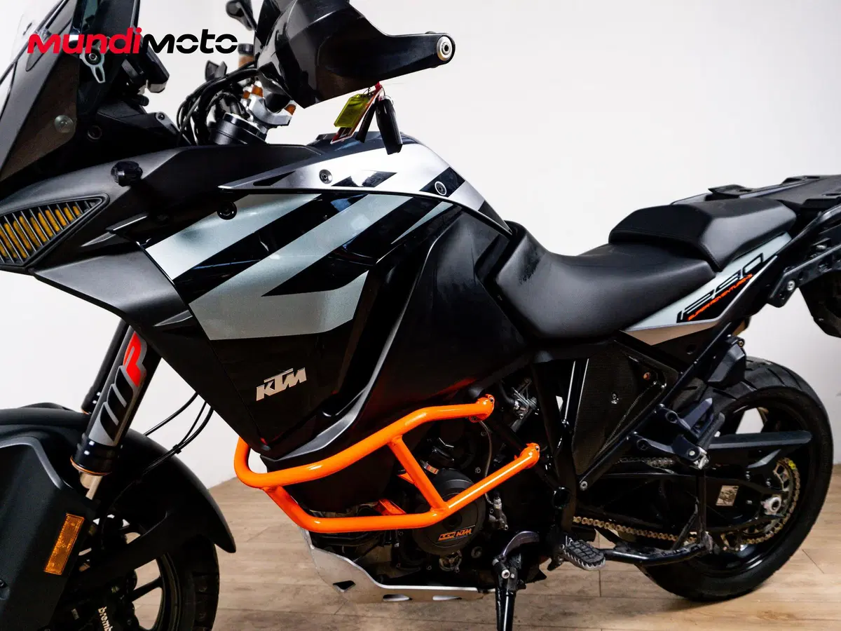 KTM 1290 Super Adventure S (2021) (9)