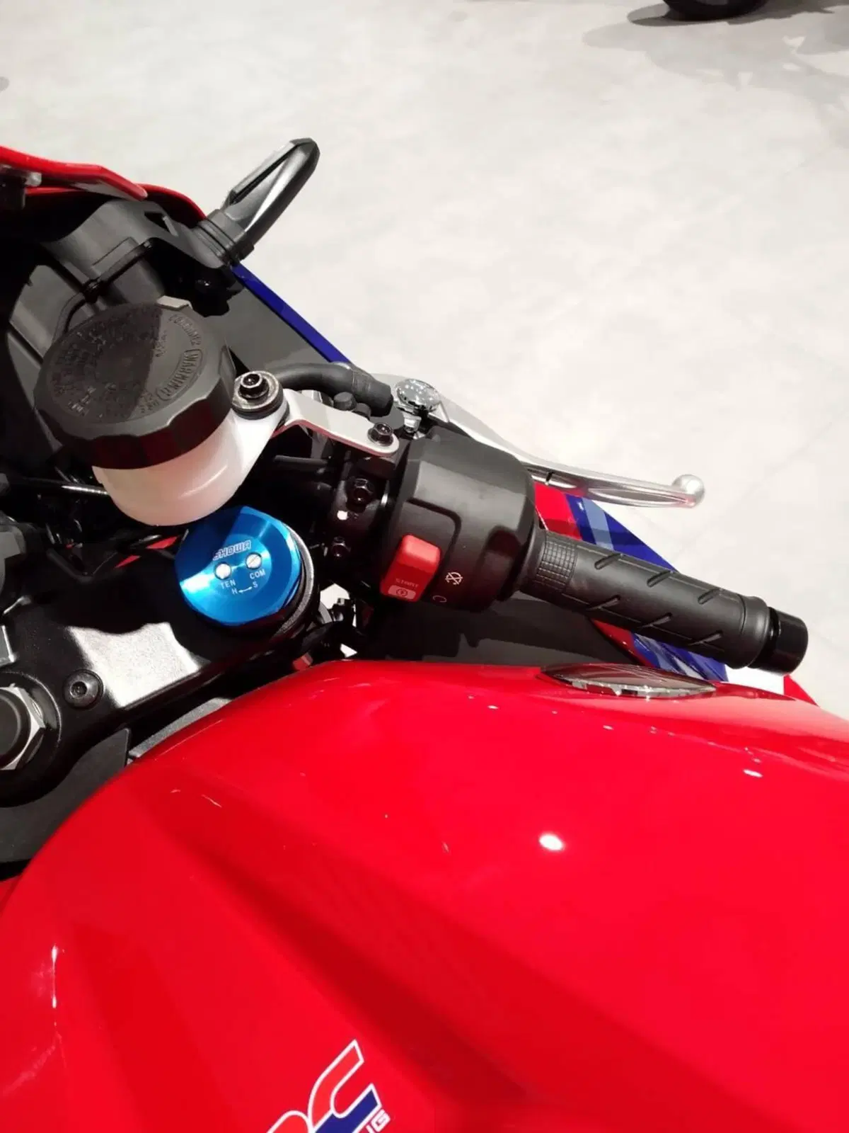 Honda CBR 600 RR (2024 - 26) (6)