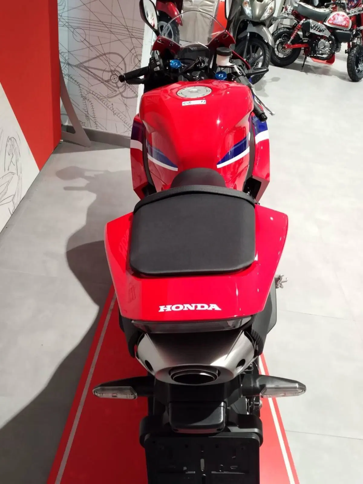 Honda CBR 600 RR (2024 - 26) (9)
