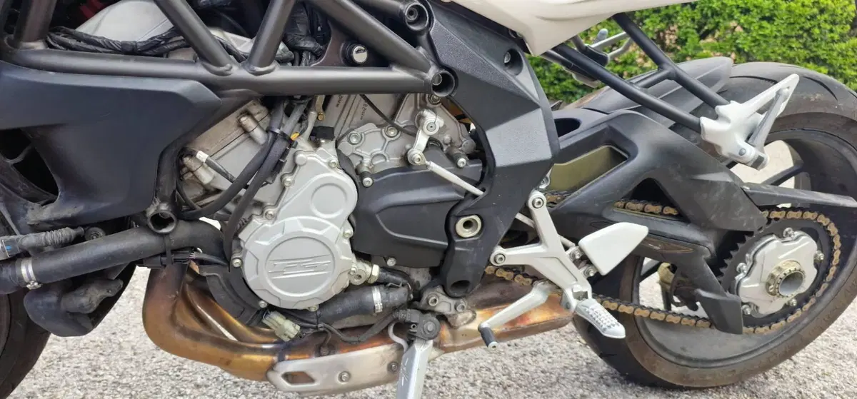 MV Agusta Brutale 675 (2011 - 15) (3)
