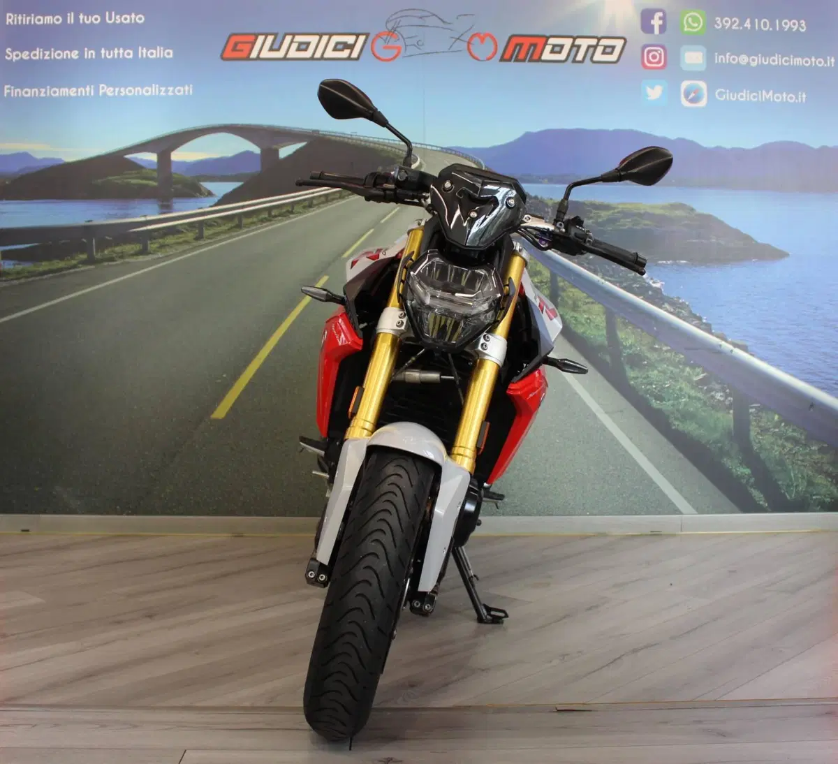Bmw F 900 R (2021 - 24) (2)