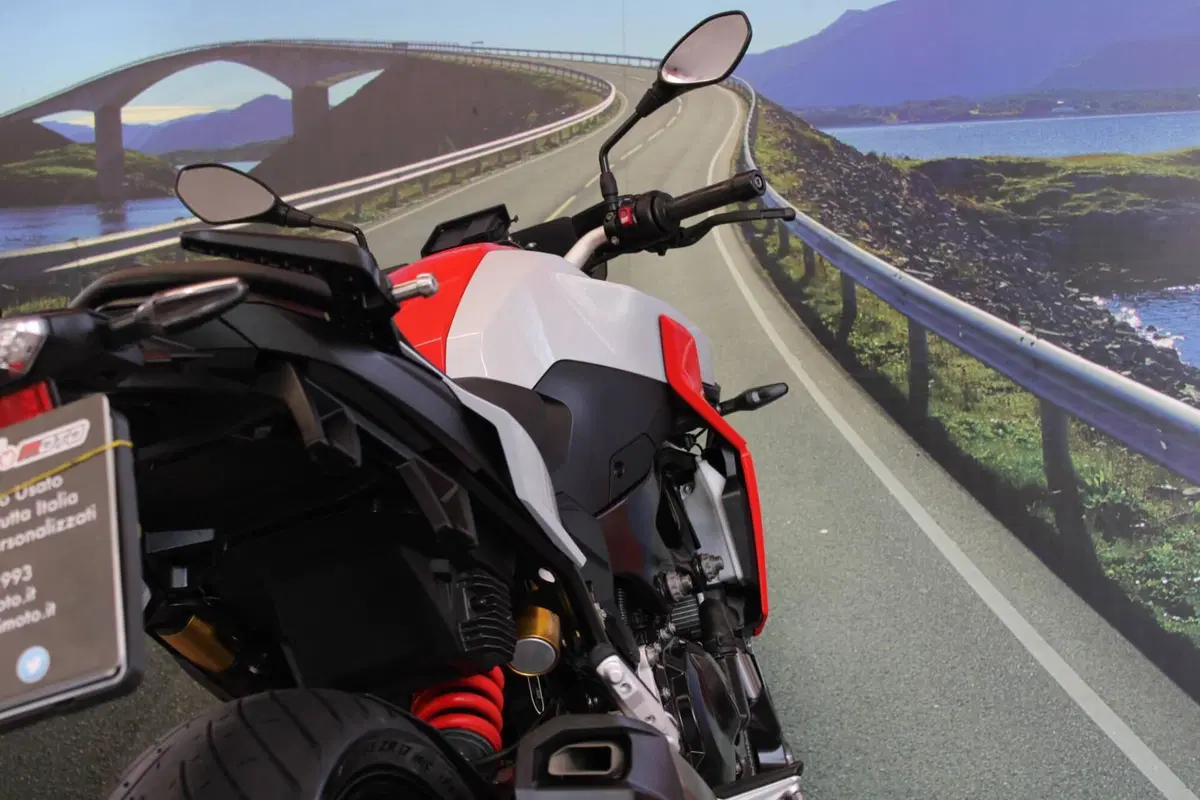 Bmw F 900 R (2021 - 24) (18)