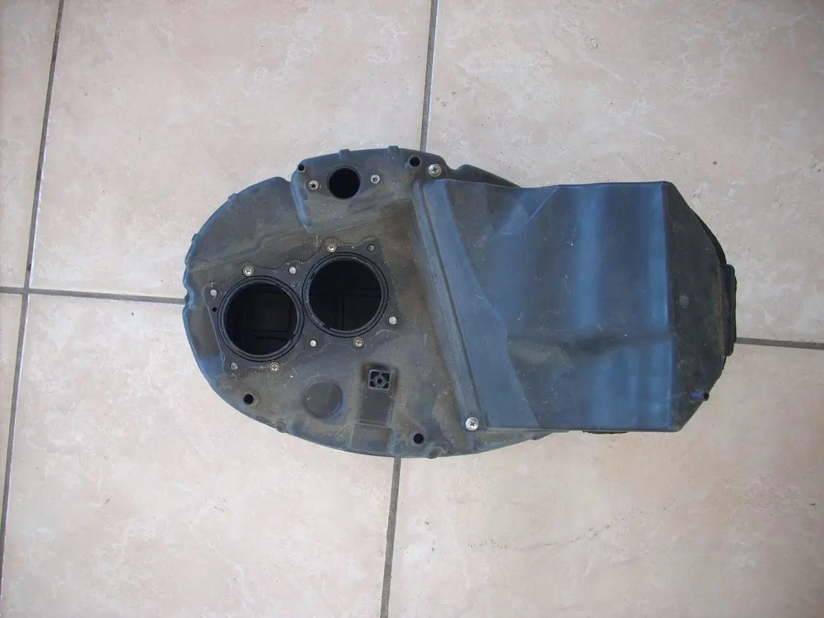Ricambi Usati Aprilia RSV 1000 Mille R Originali T (3)
