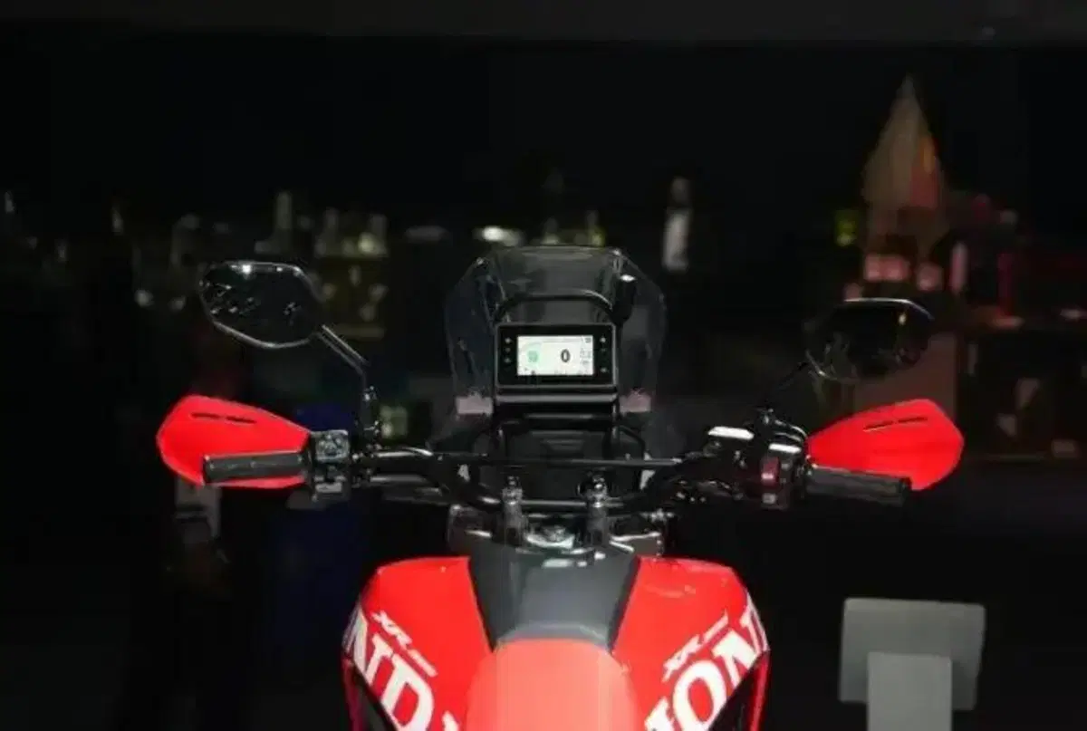 Honda XR300L e XR300 Rally, svelate in India le trail bike d'accesso che l'Europa forse non vedrà (3)