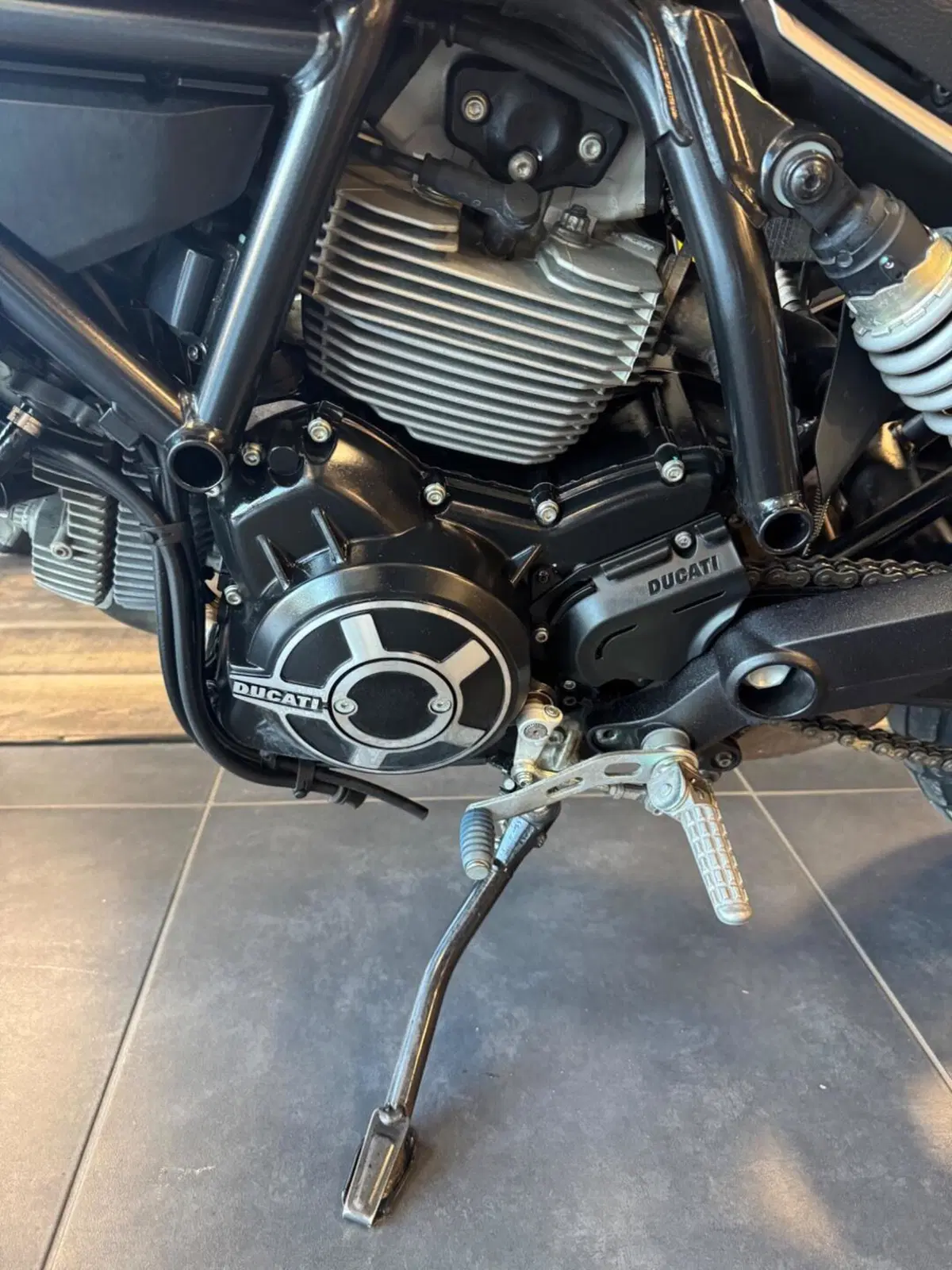 Ducati Scrambler 400 Sixty 2 (2016 - 21) (4)