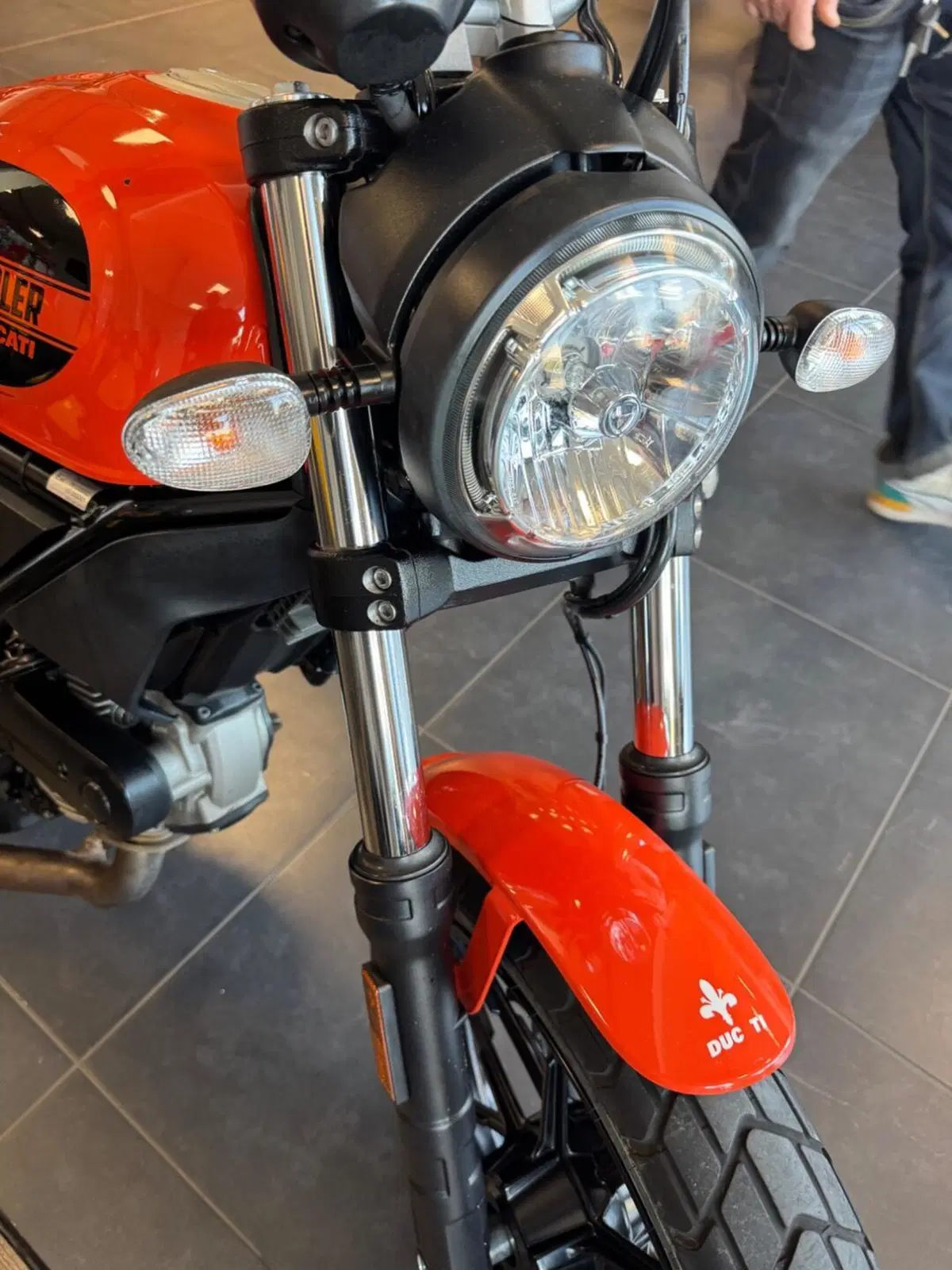 Ducati Scrambler 400 Sixty 2 (2016 - 21) (8)
