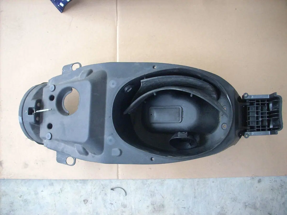Ricambi Usati Aprilia Scarabeo 125 Originali (4)