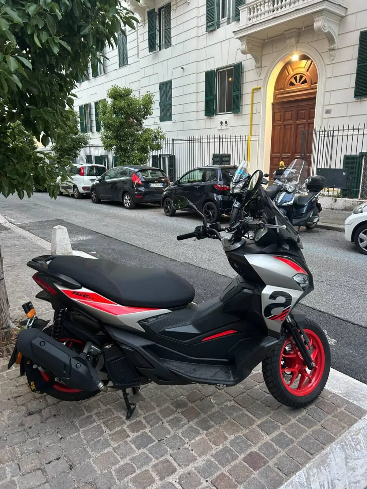 Aprilia SR GT 125 (2025 - 26)
