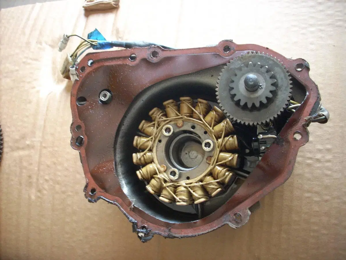 Ricambi Usati Aprilia Scarabeo 125 4T Originali (3)