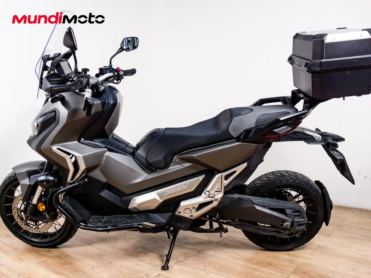 Honda X-ADV 750 (2017) (6)