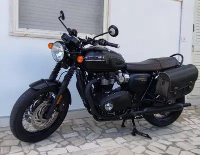 Triumph Bonneville T120 Black (2017 - 20) usata