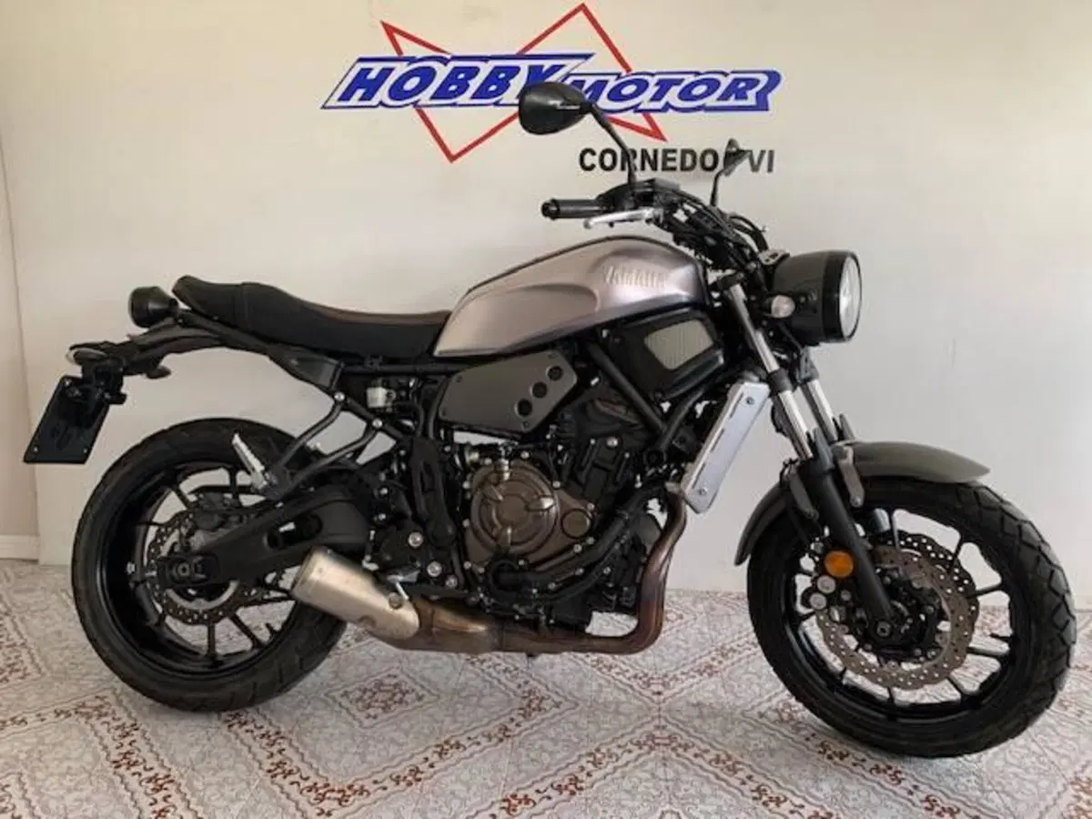 Yamaha XSR 700 ABS (2016 - 20) (2)
