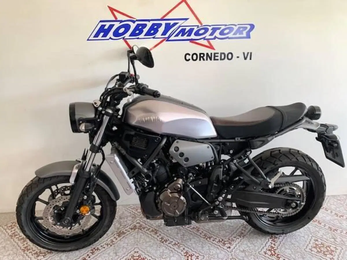 Yamaha XSR 700 ABS (2016 - 20) (6)