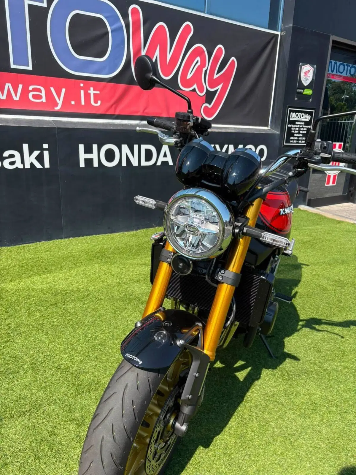 Kawasaki Z 900 RS SE (2026) (4)