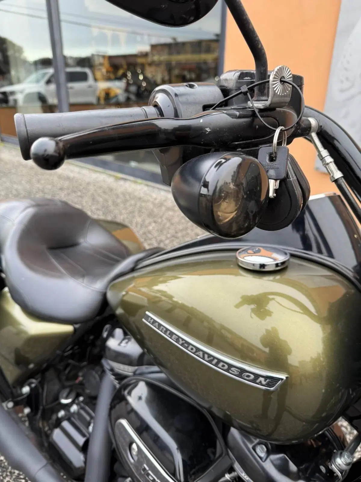 Harley-Davidson 107 Road King Special (2017 - 18) - FLHRXS (2)