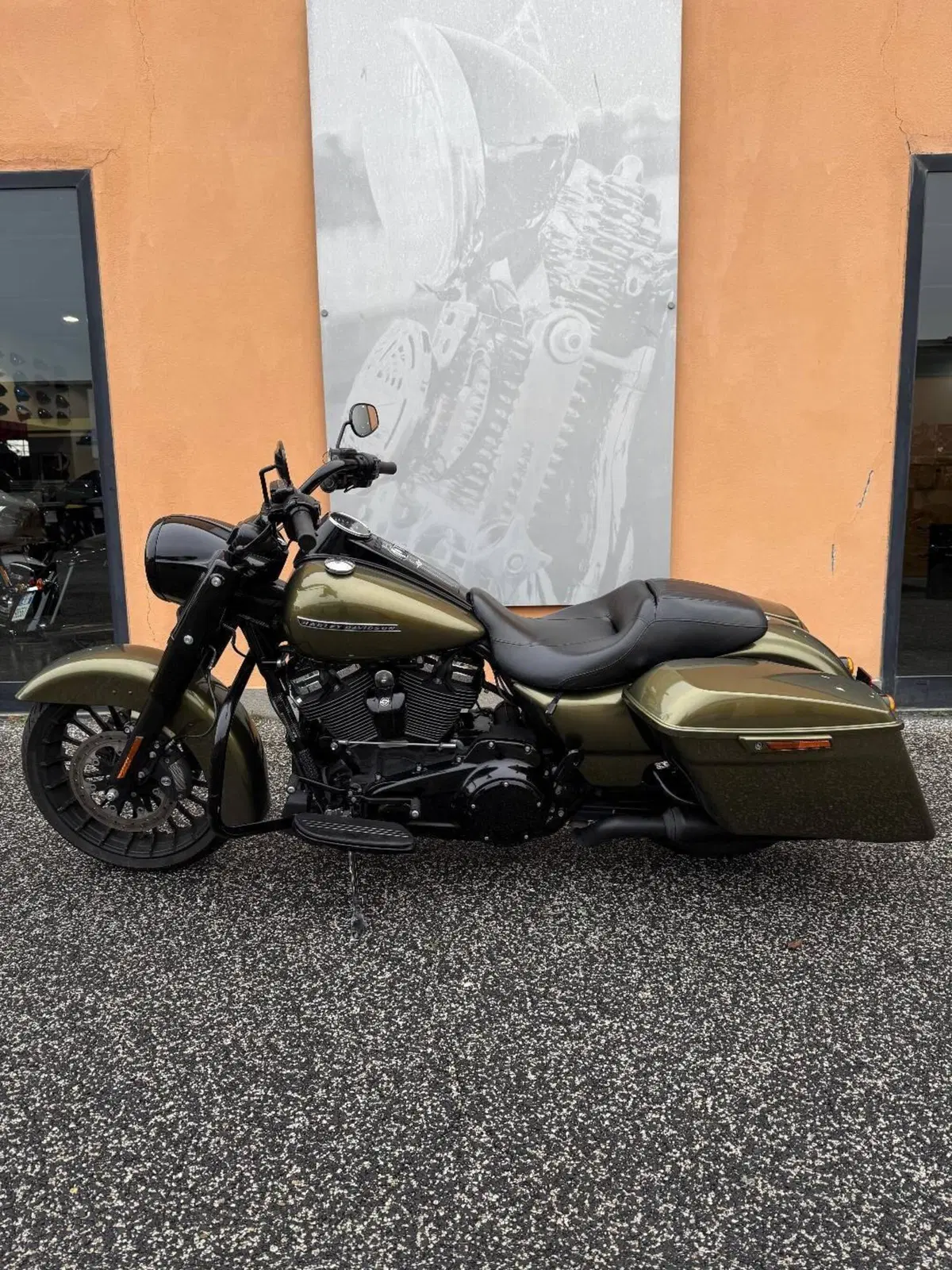 Harley-Davidson 107 Road King Special (2017 - 18) - FLHRXS (6)