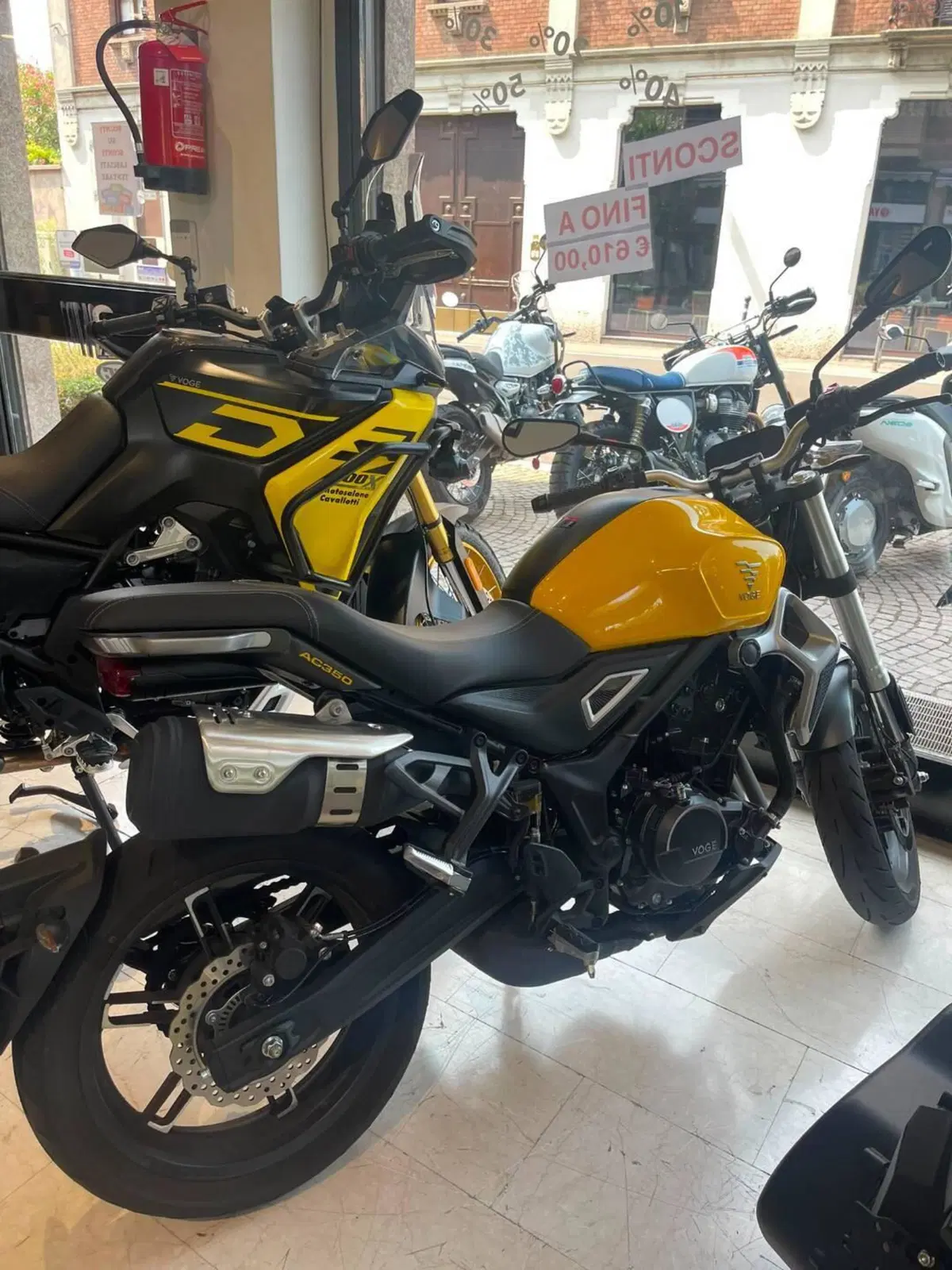 Voge Trofeo 350AC (2022 - 26) (4)