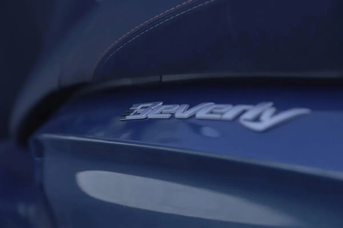 Piaggio Beverly 300 Hpe (2021) (12)