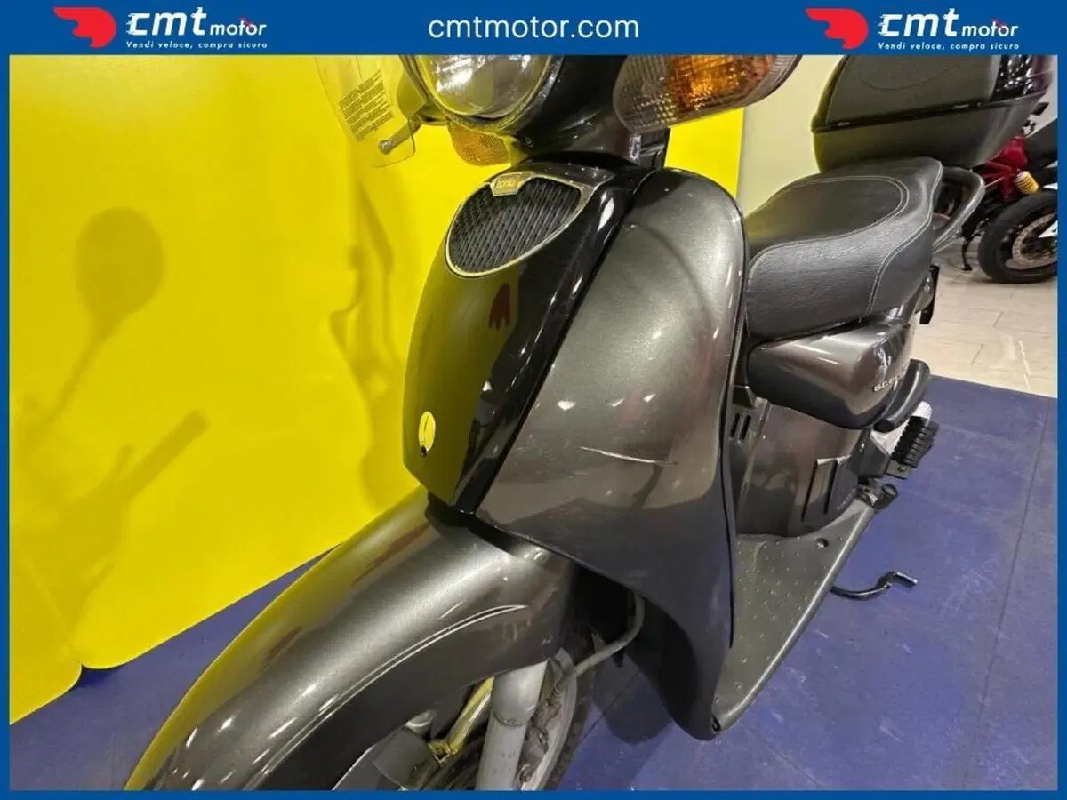 Aprilia Scarabeo 100 (2002 - 06) (13)