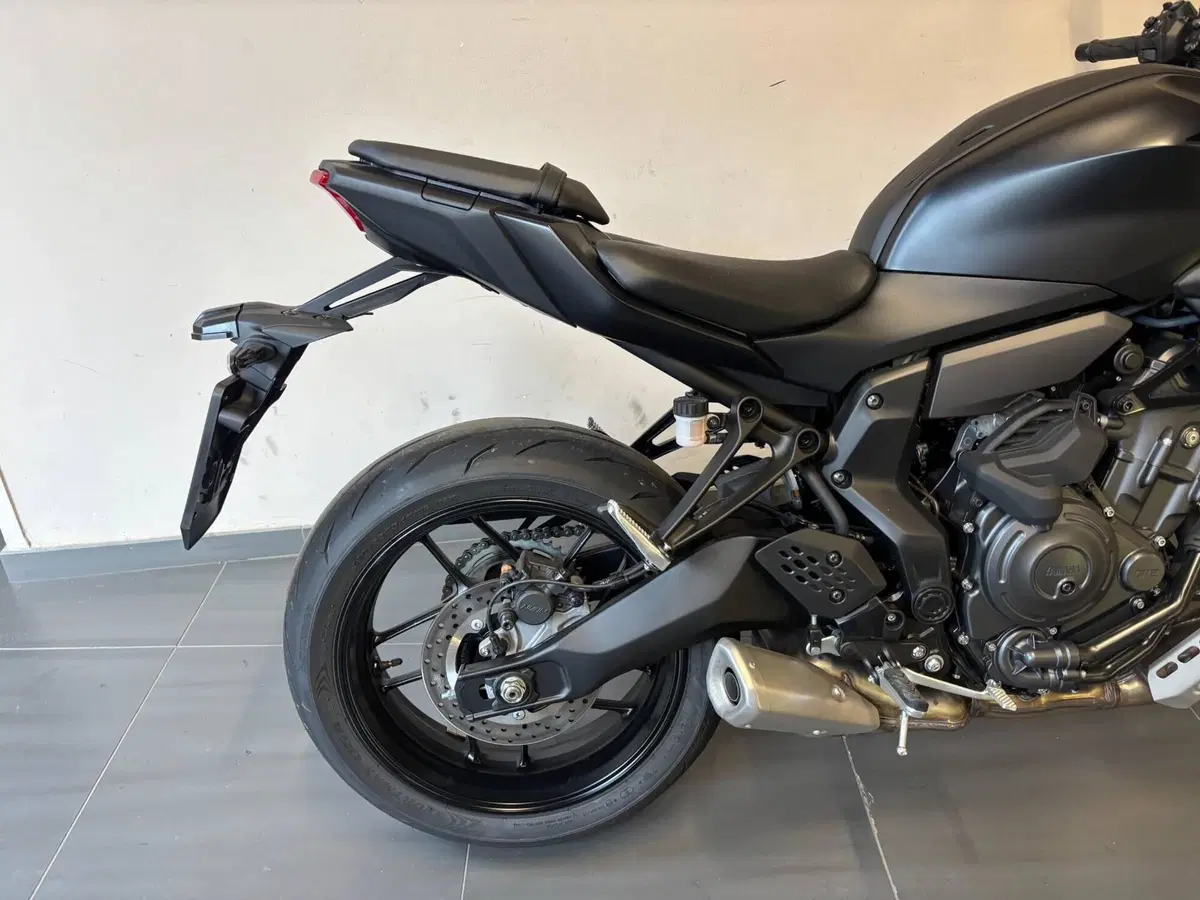 Yamaha MT-07 Y-AMT (2025 - 26) (8)