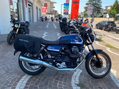 Moto Guzzi V7 Special (2021 - 24) usata