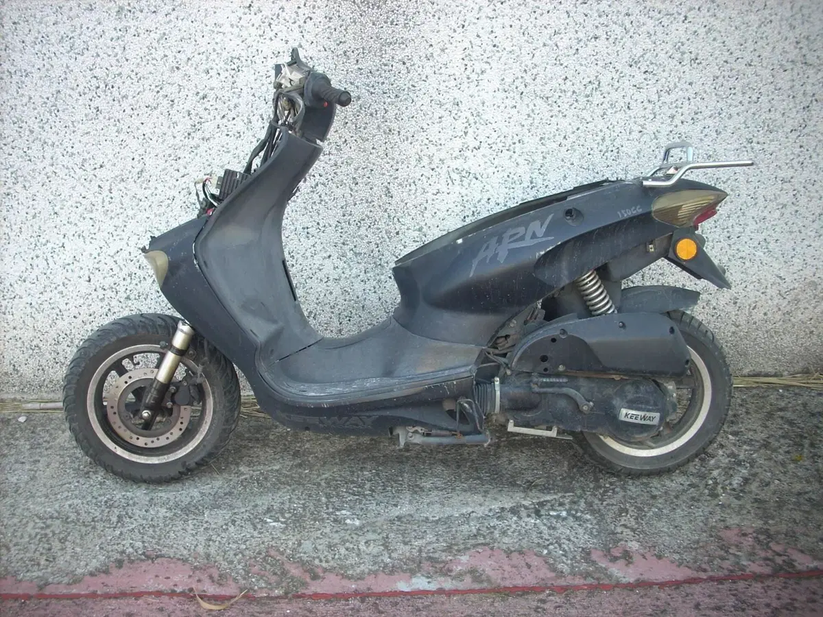 Parabrezza Alto, Avantreno e Motore Usati Keeway A (6)