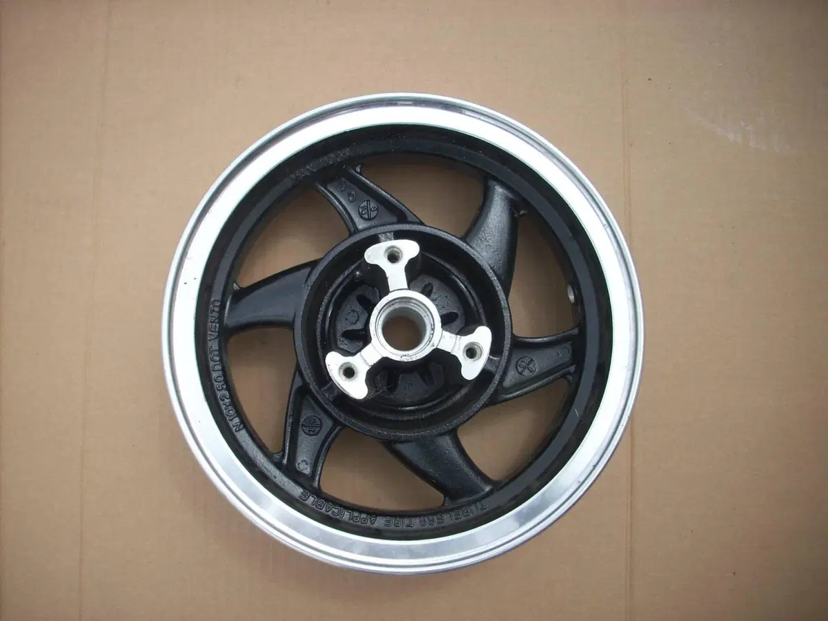 Ricambi Usati Keeway Hurricane 50 Originali Testat (7)