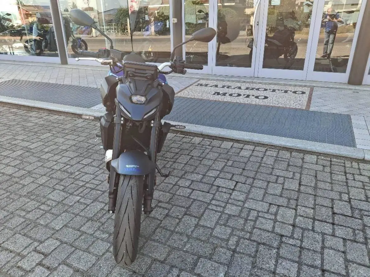 Yamaha MT-07 Y-AMT (2025 - 26) (2)