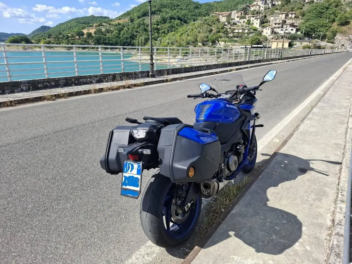 Suzuki GSX-S1000GT (2025 - 26) (2)