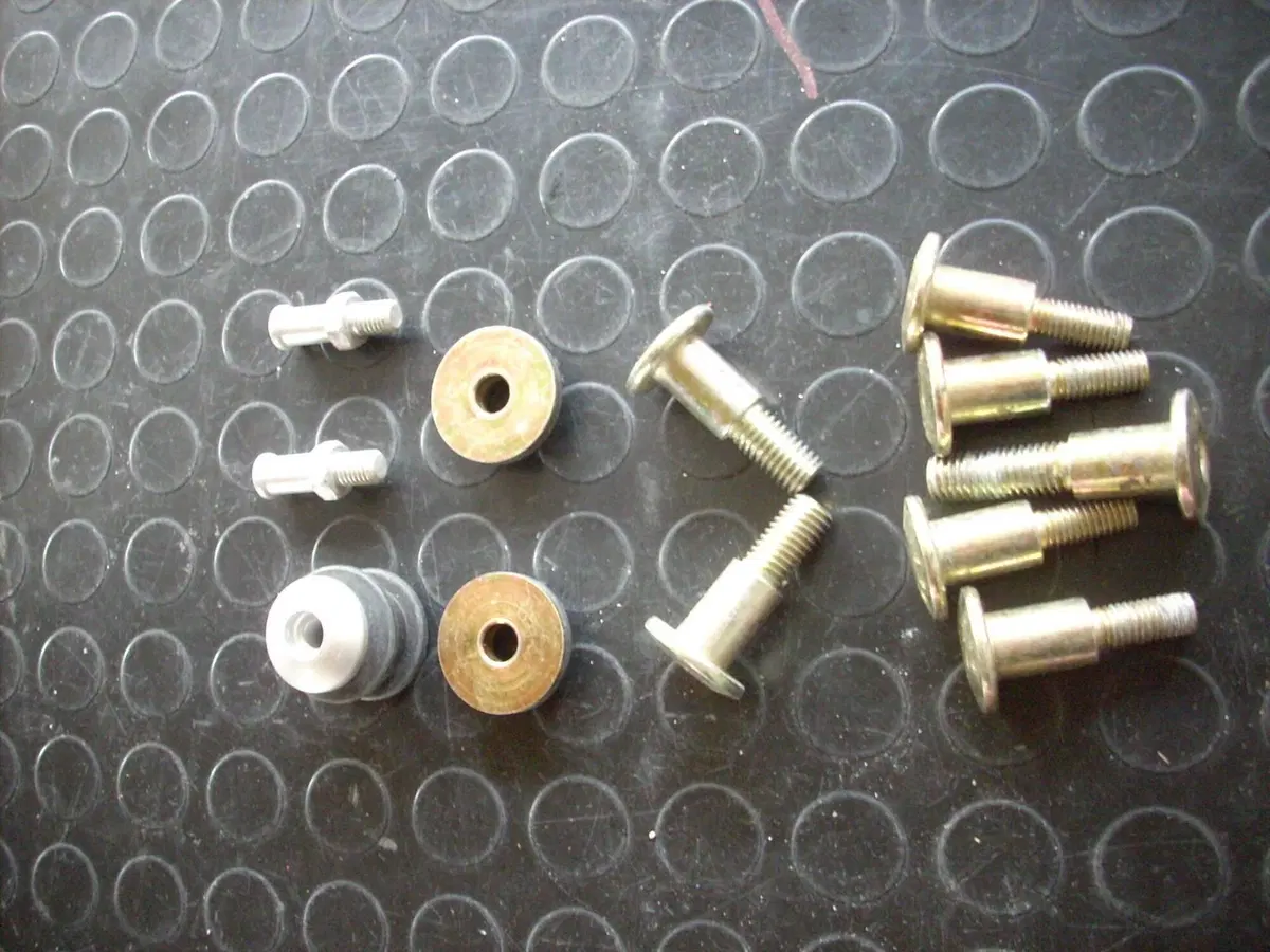 Ricambi Ducati 749 Collettore Coperchio Tubi Viter (7)