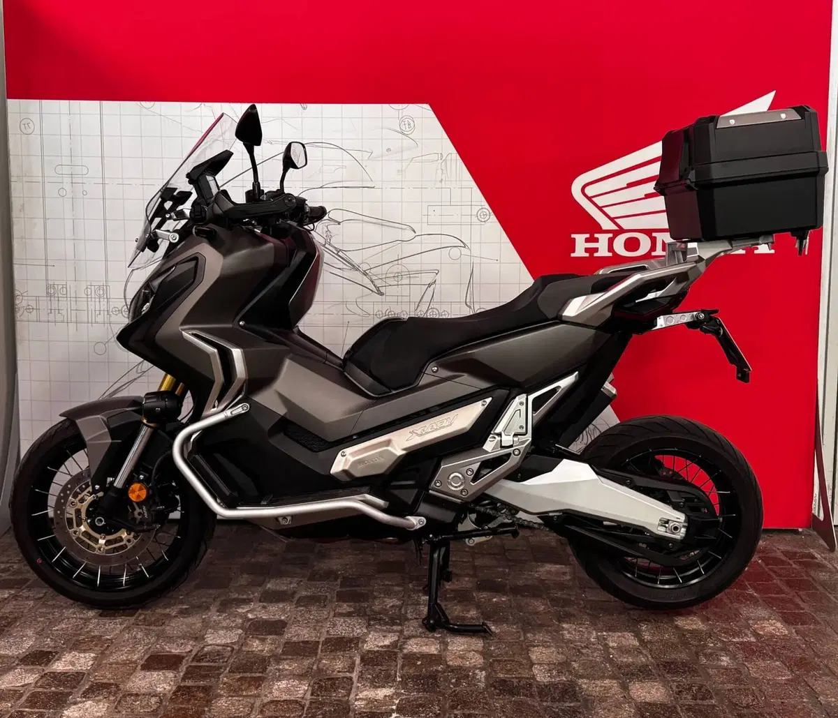Honda X-ADV 750 (2017) (3)