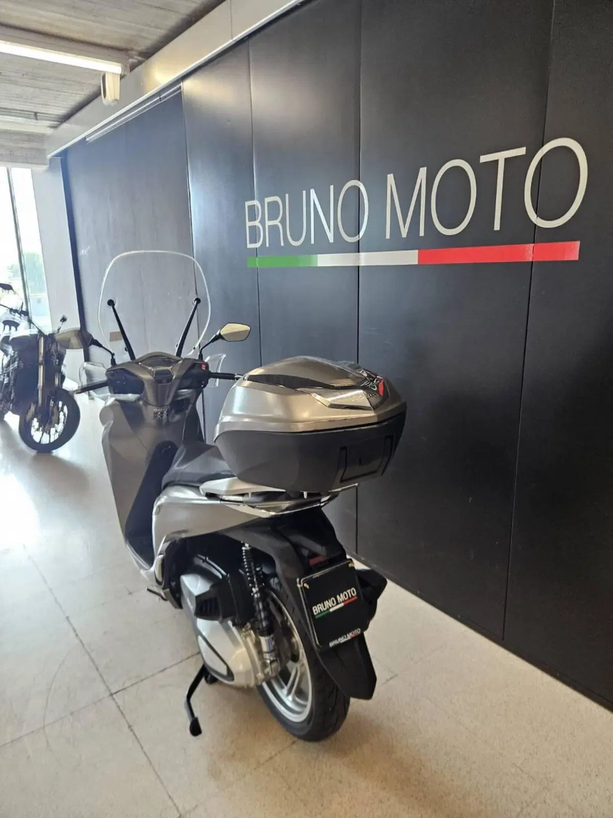Honda SH 350 (2021 - 24) (5)