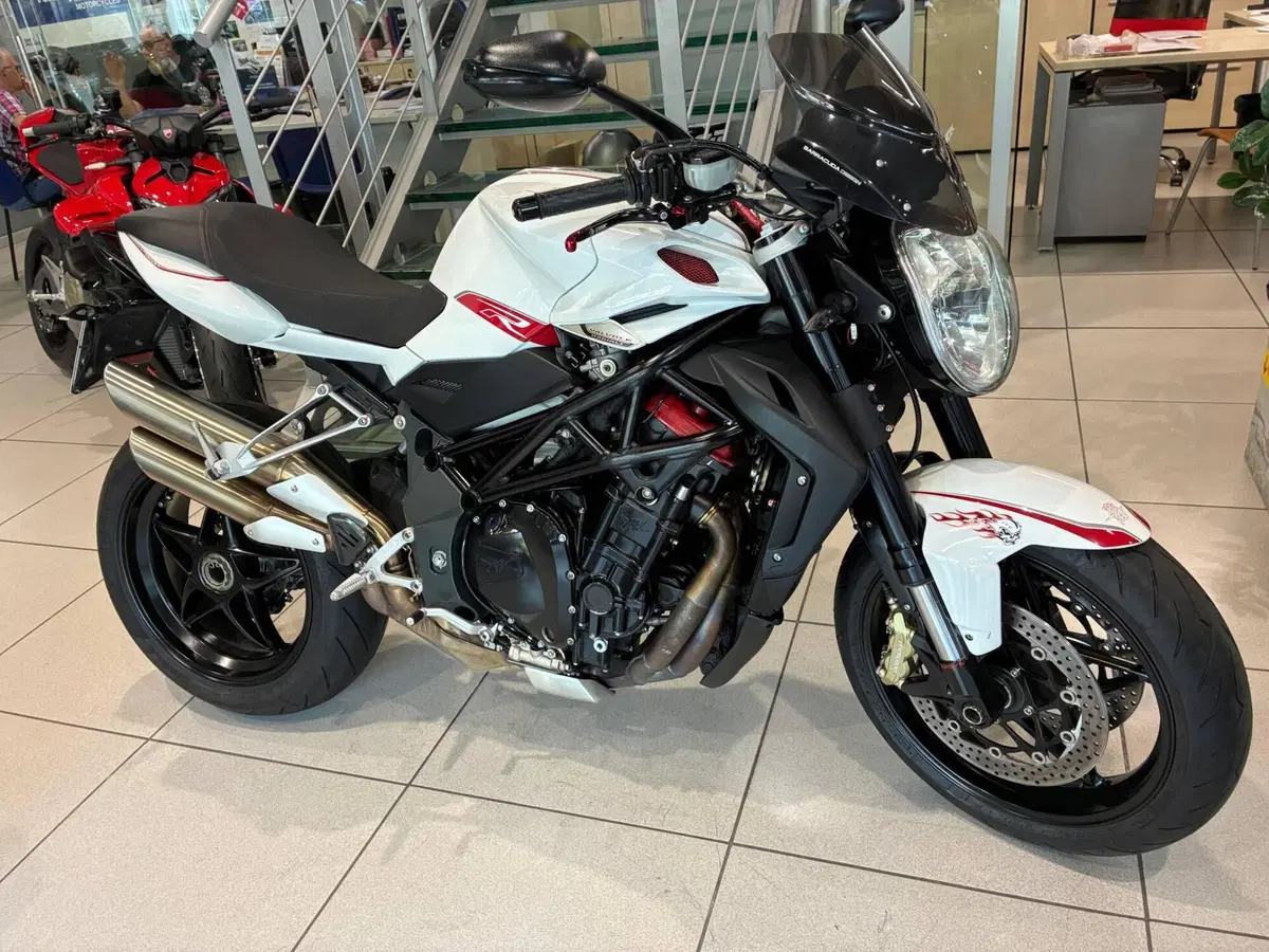 MV Agusta Brutale 1090 R (2012 - 15) (2)