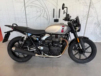 Triumph Speed Twin 900 (2025 - 26) usata
