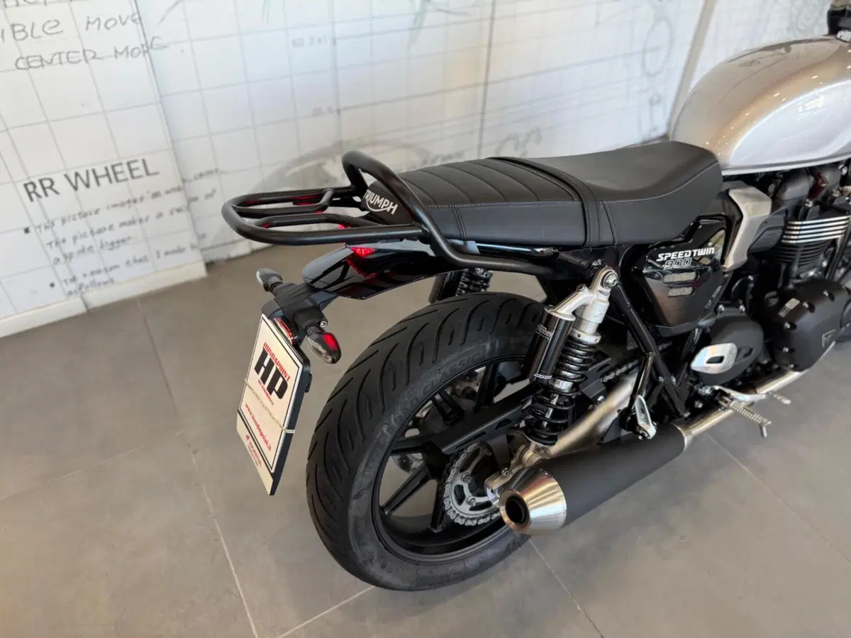 Triumph Speed Twin 900 (2025 - 26) (12)