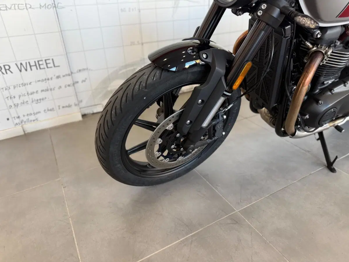 Triumph Speed Twin 900 (2025 - 26) (13)