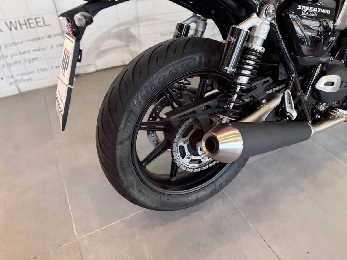 Triumph Speed Twin 900 (2025 - 26) (11)