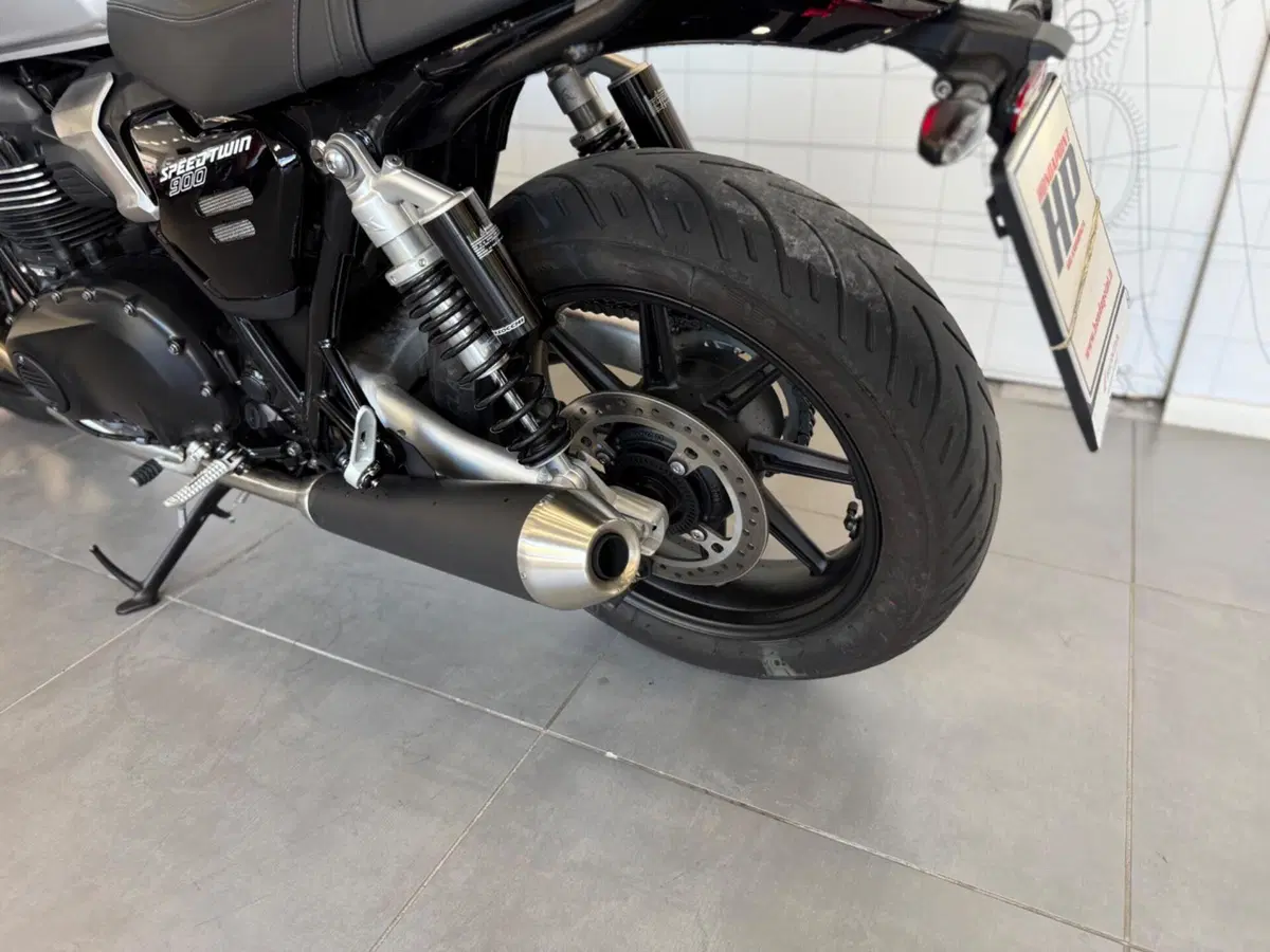 Triumph Speed Twin 900 (2025 - 26) (15)