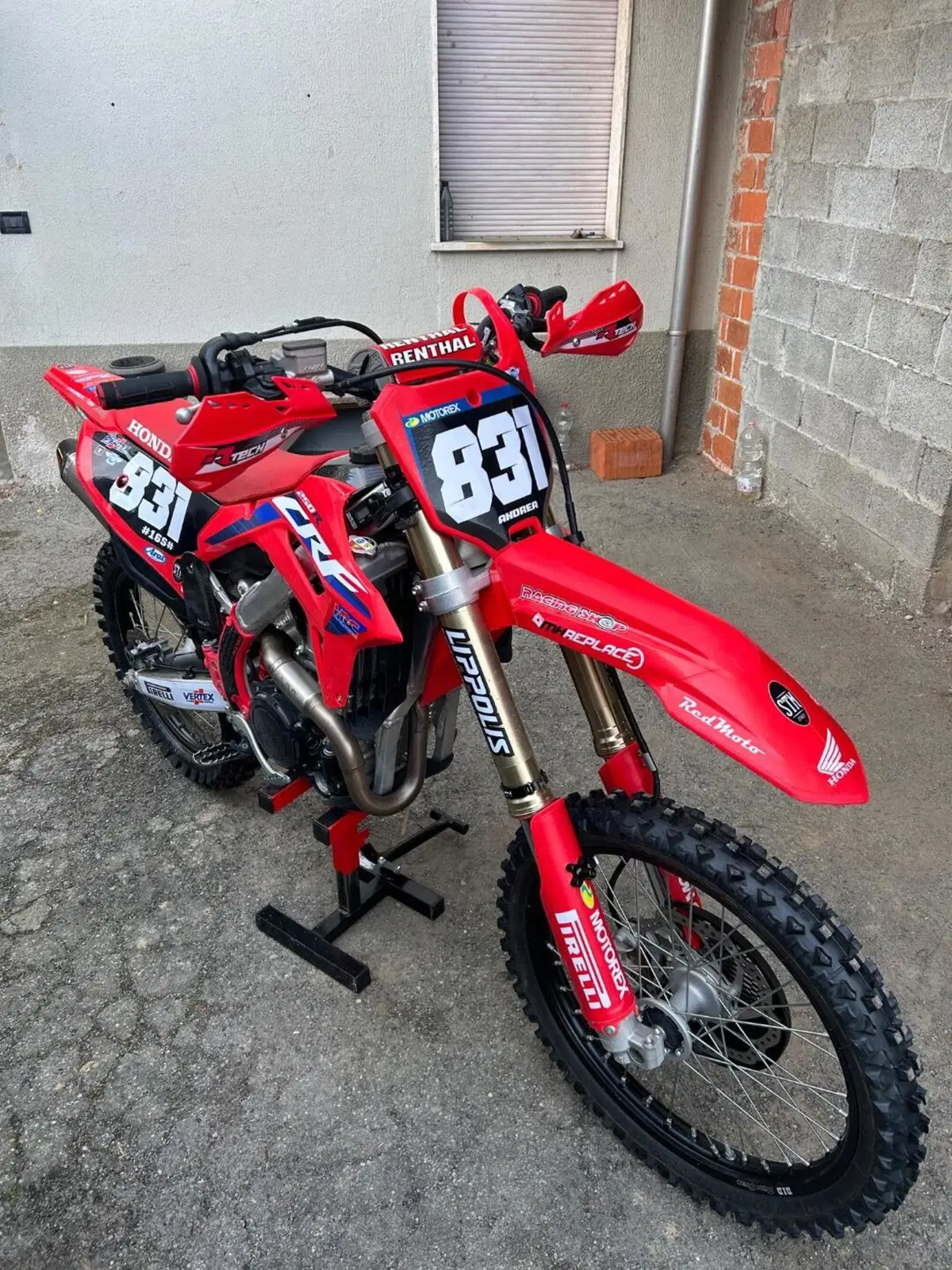 Honda CRF 250R (2023) (2)