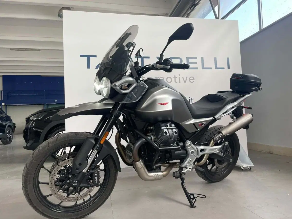 Moto Guzzi V85 Strada (2024 - 26) (6)