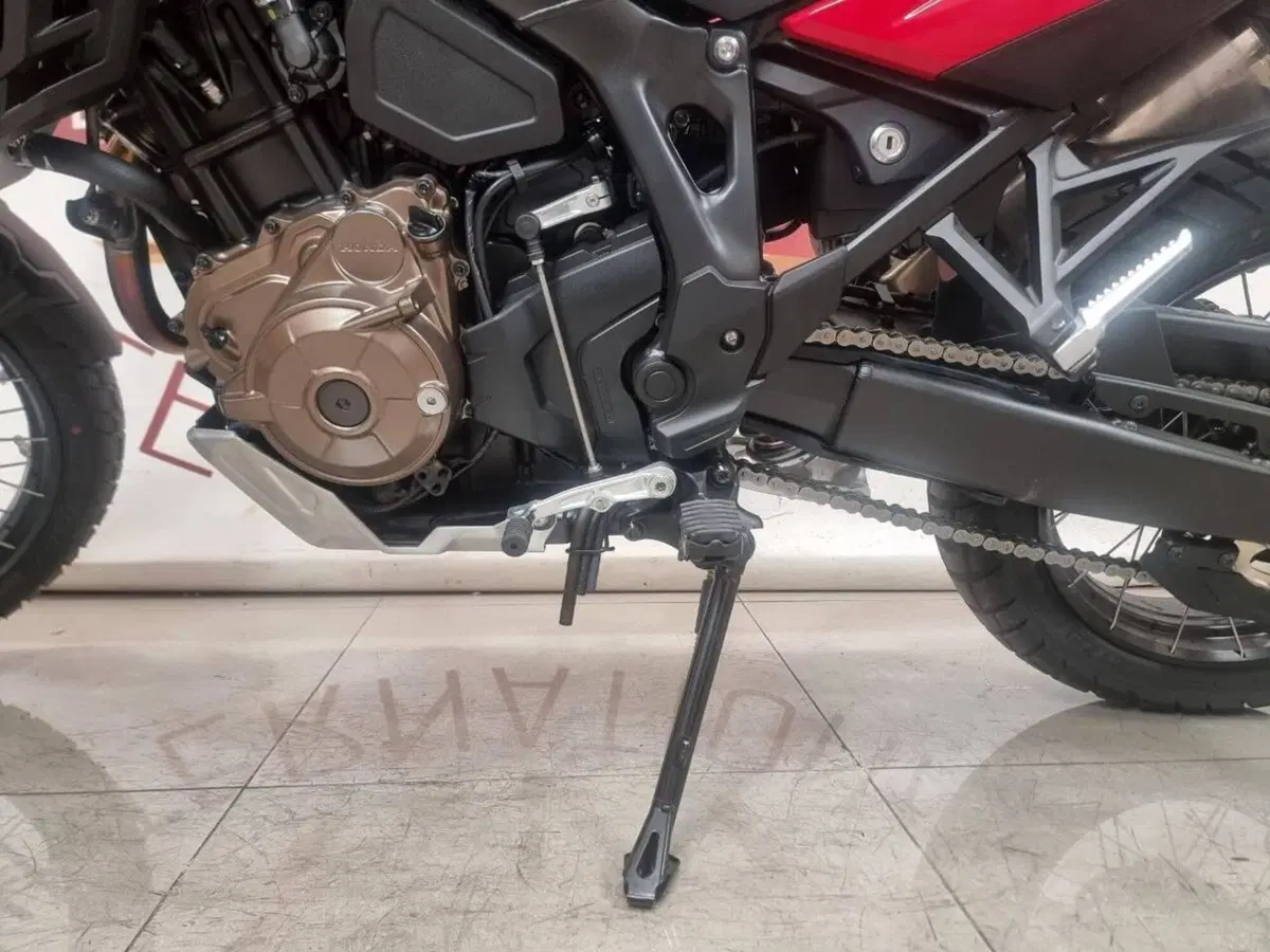 Honda Africa Twin CRF 1100L (2024 - 26) (8)