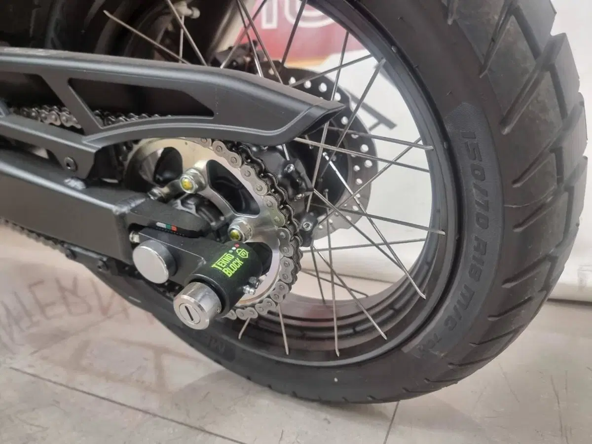 Honda Africa Twin CRF 1100L (2024 - 26) (9)