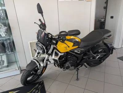 Voge Trofeo 350AC (2022 - 26) usata
