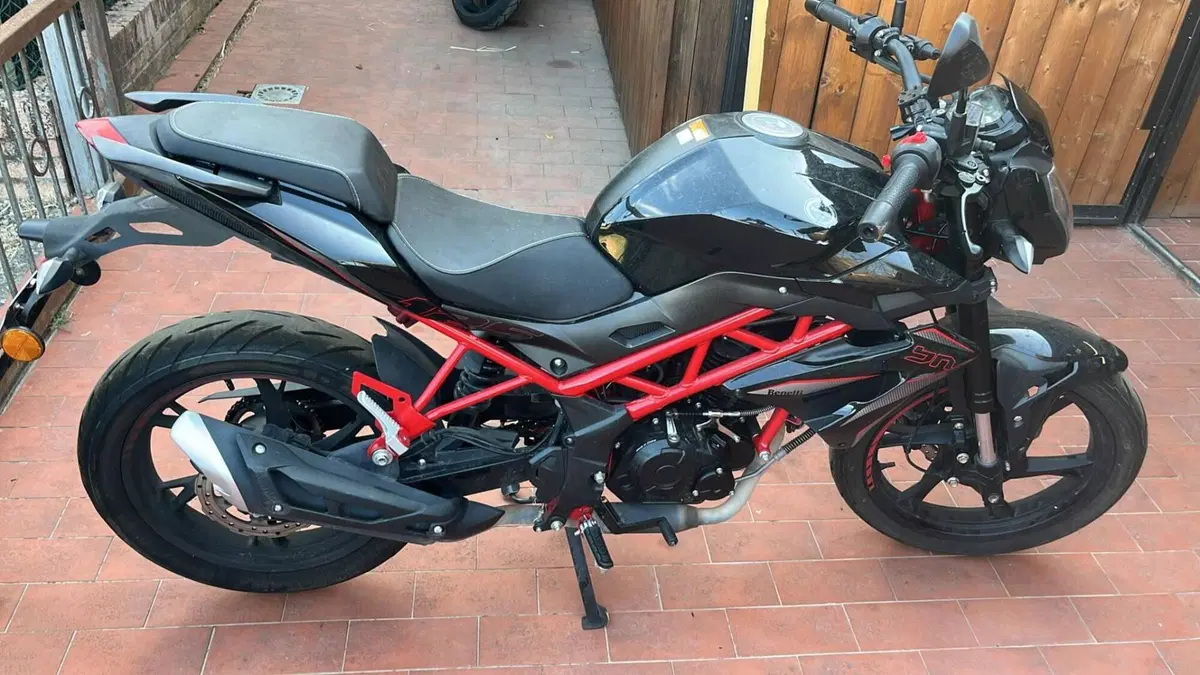 Benelli BN 125 (2021 - 25) (2)