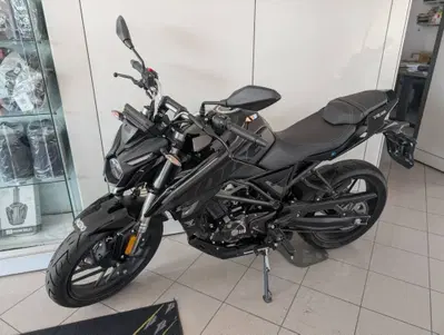 Voge Brivido 125R (2023 - 26) usata