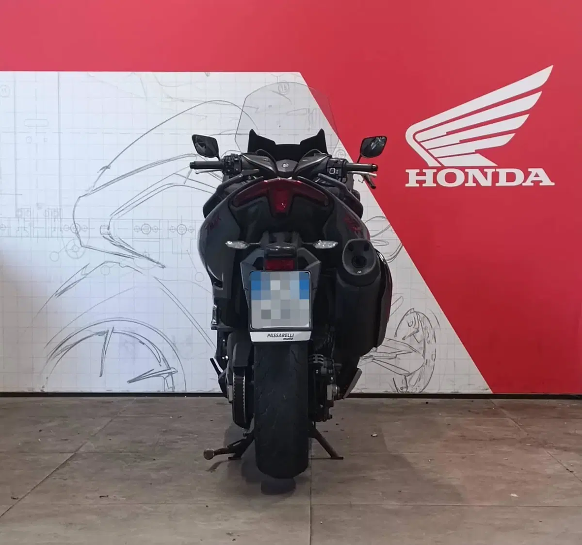 Yamaha T-Max 560 (2020 - 21) (4)