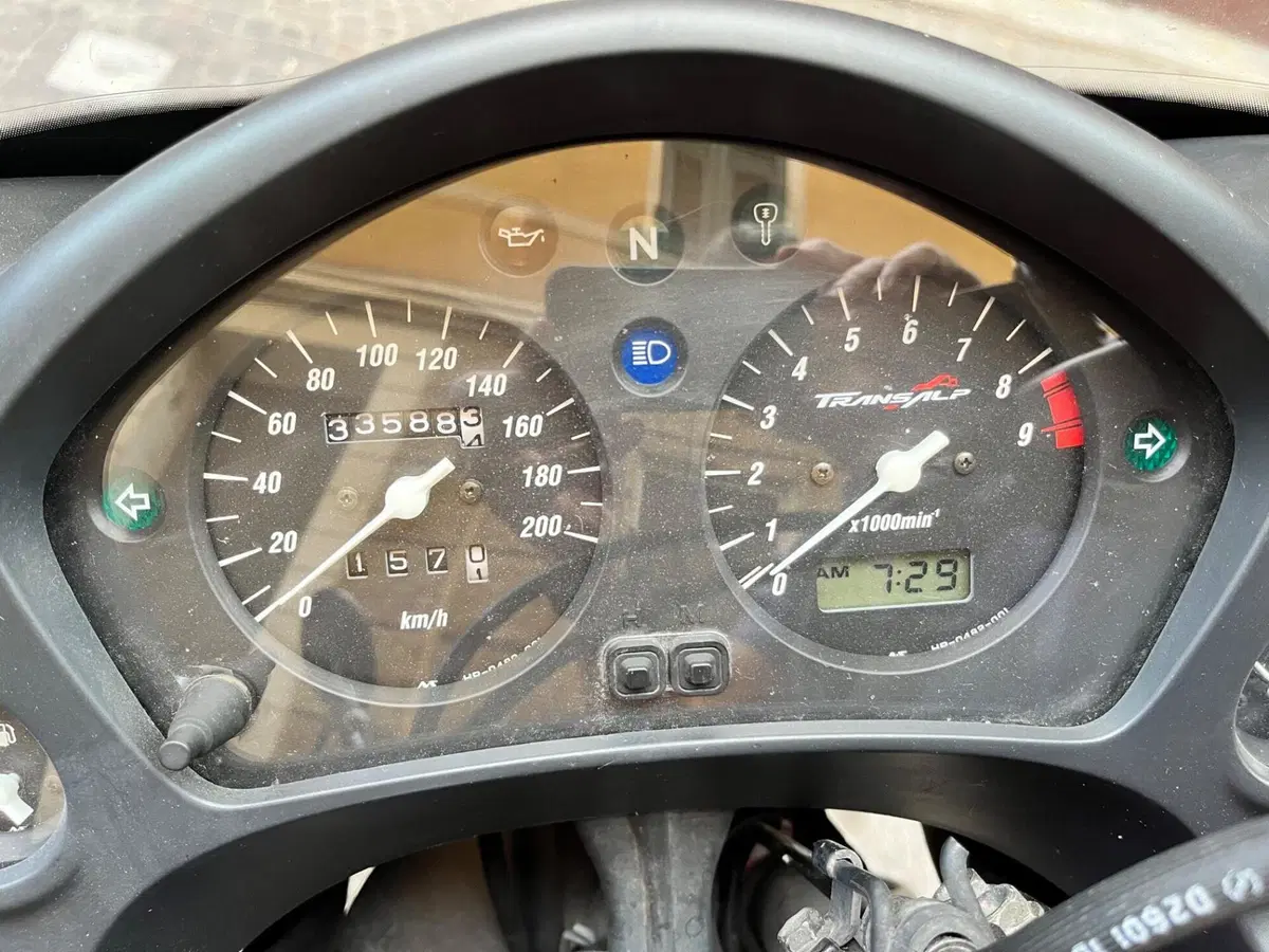 Honda Transalp XL 650V (2000 - 04) (5)