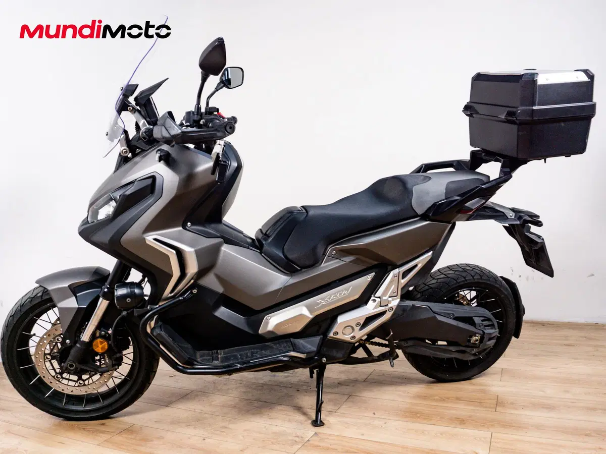 Honda X-ADV 750 (2017) (8)