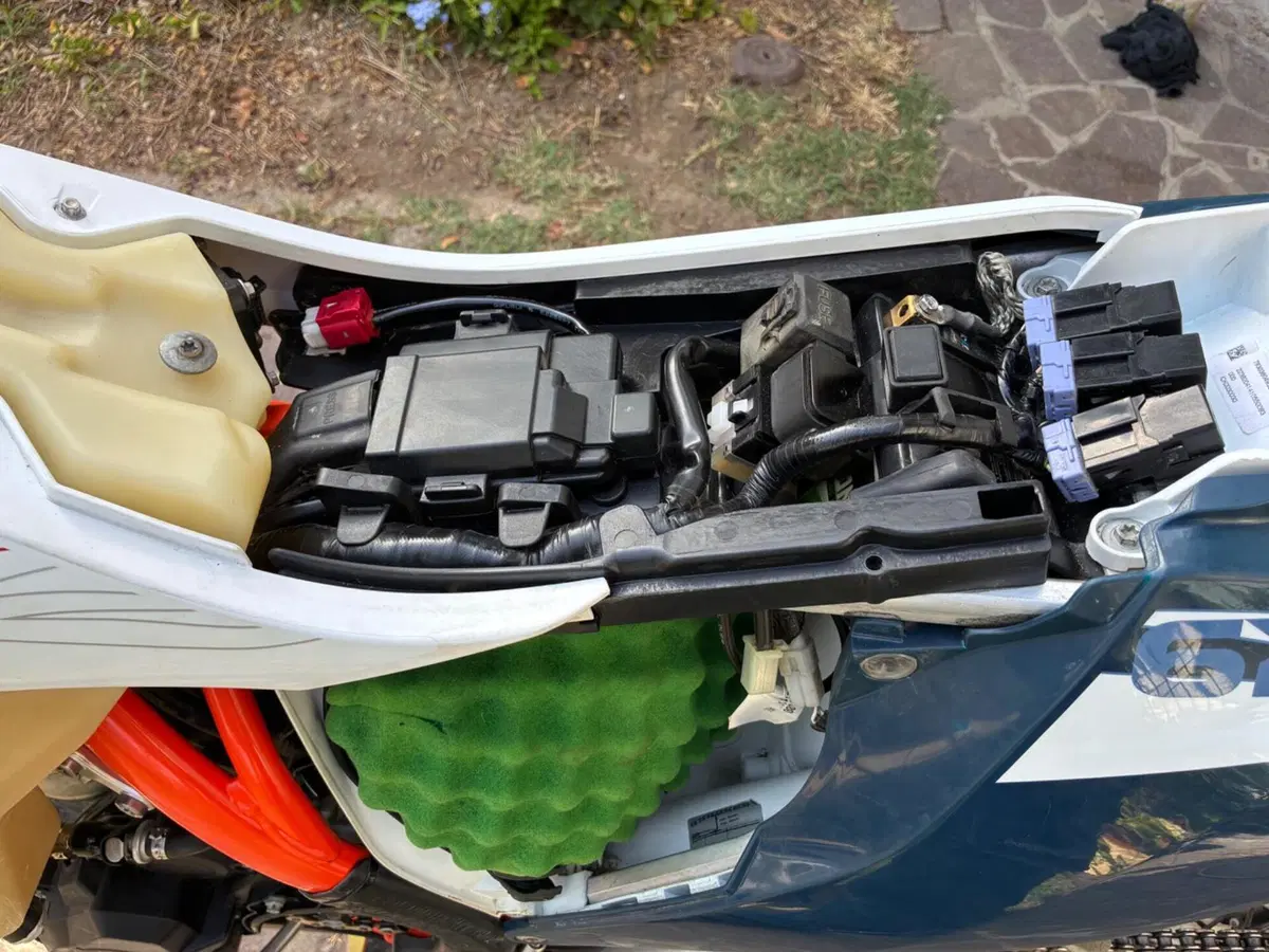 KTM 350 EXC-F Six Days (2022) (4)