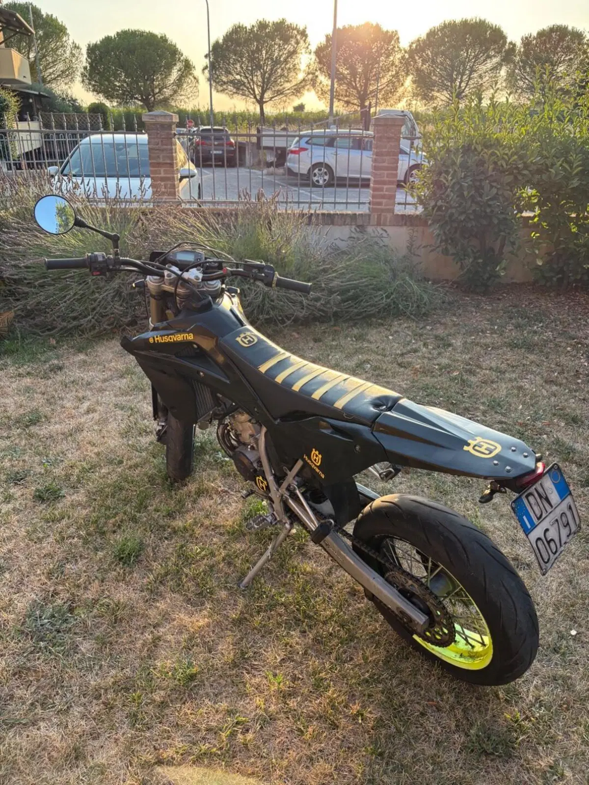 Husqvarna SM 125 (2009) (4)